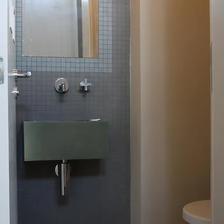 Les Dependances Bed & Breakfast