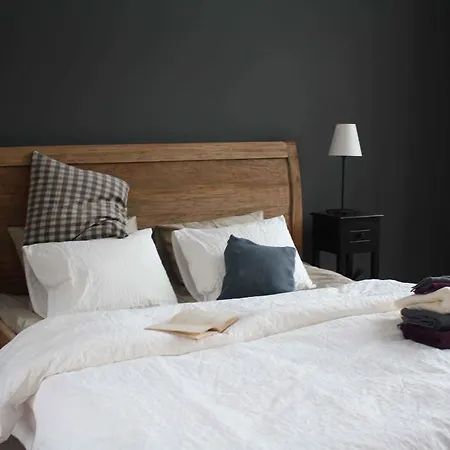 Les Dependances 3* Namen