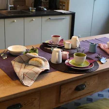 Les Dependances 3* Namen