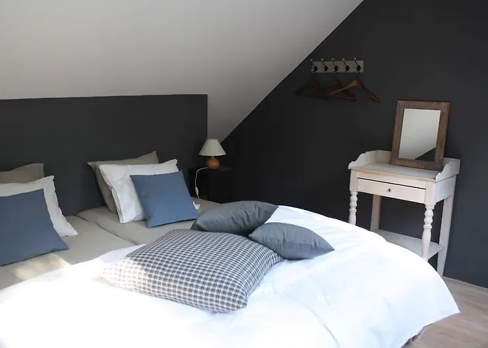 Les Dépendances Couette-café